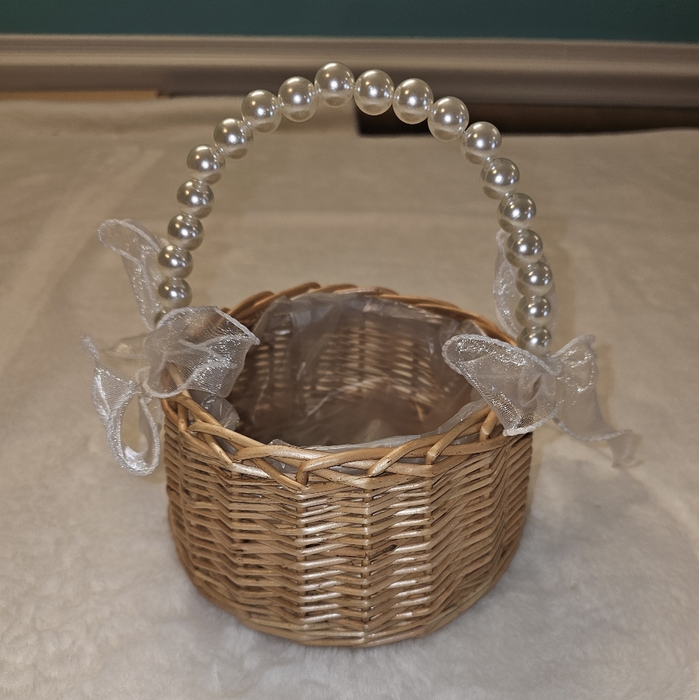 Wicker Flower Girl Basket with Pearl Handle and Bows